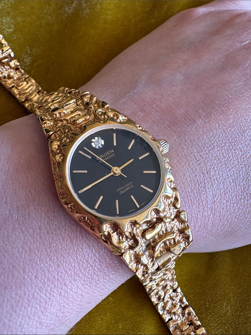 Vintage Gruen Gold Nugget Diamond Precision Quartz Watch w Stainless Steel Back - Picture 2 of 3